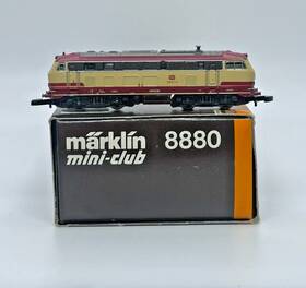 Br218 M Rklin 8880 Z Scale Marklin Diesel Locomotive Original Box Led Front And Back With R