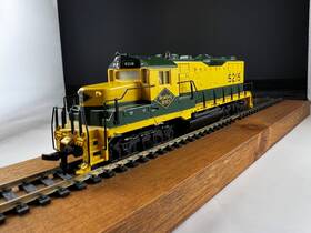 424-521 Mantua Gp-40 Diesel Reading Ho Scale 424-521 Mantua Gp-40 Diesel Reading Ho Scale