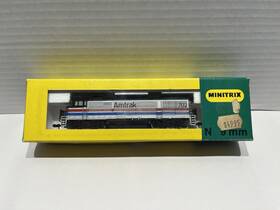 51201000 Minitrix N Scale Ge U30cg Diesel Locomotive Amtrak 702 Dc