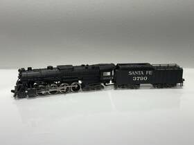 Mrc 6903-3195 N Scale Santa Fe 2-8-4 Steam Locomotive And Tender #3790 - Custom Ln