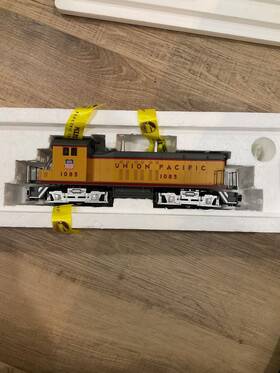 30-2297-1 Mth O Gauge Union Pacific Diesel Locomotive