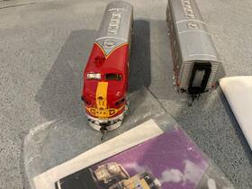 8-1117-l Mth 80-11 Ho Santa Fe A And B Inch Warbonnetft Diesel Locomotives
