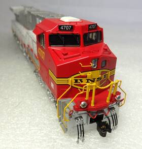 80-2303-1 Mth Ho Santa Fe Ge Dash 9-44cw #4707 Warbonnet With Dcc/proto-sound 3 Mint