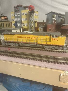 6-18286 Mth 9717 Lionel Up Dash 9 #9717 O Gauge Train Engine For Repair