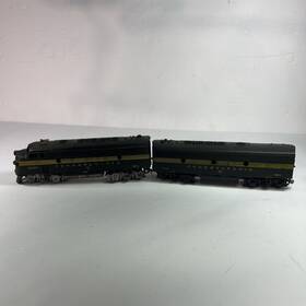 9506-b Pennsylvania 9506-a Diesel Engine And Locomotive Green 4-0-4 Untested