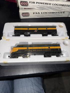 4057b Proto 1000 077071081603 Ho Scale Diesel Locomotives 8160 F3a/f3b Cn&w Excellent #4064/4057b