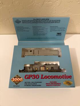 21527 Proto 2000 Ho Scale Limited Edition Gp30 Phase 1 Locomotive Undecorated Dc