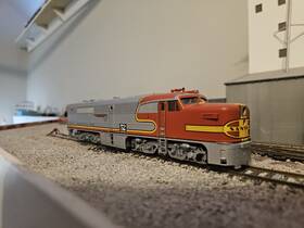 21653 Proto 2000 Ho Santa Fe Alco Pa Powered Diesel Locomotive Atsf #52