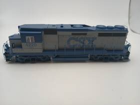 23081 Proto 2000 #23081 Gp30 Csx #4220 Phase Ii With Dynamic Brakes Diesel Locomotive