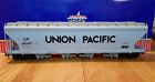 R14104 Usa Trains Union Pacific Foot Four Bay Covered Hopper Car