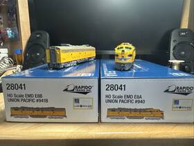 28539 Rapido Trains Ho-scale E8a/b Union Pacific #940 And #941b Dcc/sound