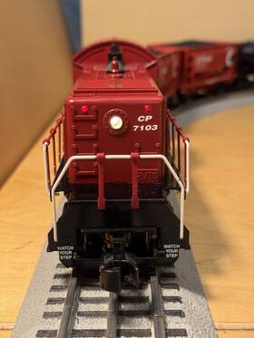 Ready Made Trains Rmt-93255 Rmt Canadian Pacific S-4 Diesel Switcher And 4 Ore Cars No Boxes