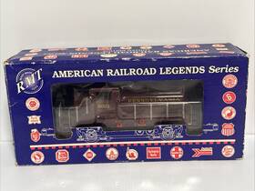 Rmt-4221 Rmt 738770000196 American Railroad Legends Pennsylvania Gp Diesel O Locomotive/read
