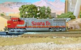 Sxt-31474 Scale Trains N-scale Atsf Ge C44-9w With Esu Loksound #653 Inch As Delivered