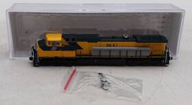 Sxt10735 Scale Trains N Chicago And North Western Locomotive #8681 Ln/box