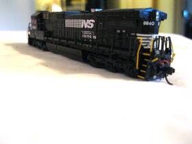 Sxt32570 Scaletrains.com N Scale Rivet Counter Ge C40-9 #8840 Dcc And Sound Lot 102