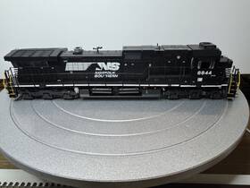 Sxt32851 Scaletrains.com Ho Ns Ge C40-9 Tophat Inch Horsehead #8844 With Loksound And Sss Speakers