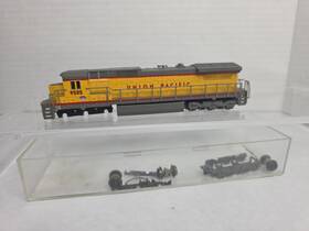 Dash-8 Spectrum 85035 As Is N Scale Bachmann 85053 Up Union Pacific Ge Diesel #9202