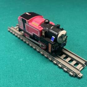332580 Thomas & Friends And Hyper Glow Ashima Working