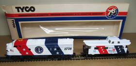 252-00 Tyco Inch Spirit Of 76 F9 Diesel Locomotive With Caboose Ho Scale