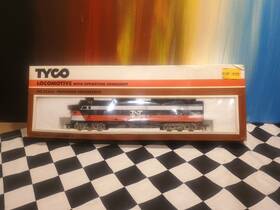 255-28 Tyco New Haven E7 1120 Diesel Locomotive Ho Runs With Box And Instructions