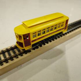 T2148 Tyco 898 Vintage Ho Scale Powered Main Street 65 Trolley Car #t2148
