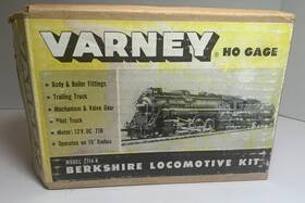 Varney 2714k 1950s Ho Berkshire And Pacific Loco Kits - Partial Assembly Lot Of Parts