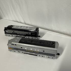 Velocde 097138895202 Pair Of Pull Back Plastic Diecast Train Diesel Engines Toys 6.5 Inch Length