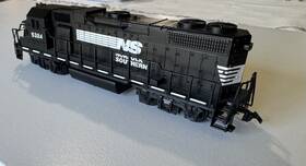 20-20593-1 Walthers Norfolk Southern Locomotive Model Train