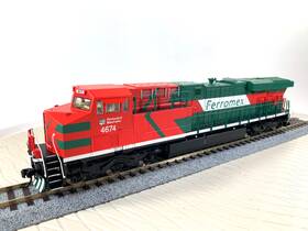 910-10192 Walthers Mainline Ge Es44 Evolution Loco #4674 Ho Scale