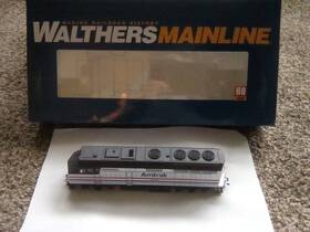 910-19466 Walthers Emd F40ph - Esu Sound And Dcc Amtrak #359 Locomotive Ho Scale