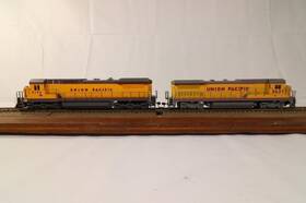931-189 Walthers Trainline Union Pacific #5637 Ge Dash 8-40b Locomotive Ho Scale