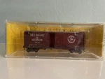 Kadee Ho Scale 4004 40' PS-1 Boxcar Single 6' Door Delaware & Hudson RD#19114. Fixed Price $26.99.