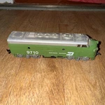 Bachmann Ho Burlington Northern 9710 Diesel Locomotive Vintage - Runs. Fixed Price $18.00.