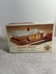 Ho Scale Vintage Bachmann #1432 Action Depot. Fixed Price $15.00.