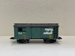 Bright Ho Scale Boxcar Train Burlington Northern/new York Central 1983. Fixed Price $7.99.