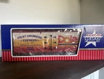Usa Trains R-1648 Dole #1 Fruit Grower Express Refrigerator Car With Sleeve. Fixed Price $70.00.