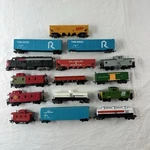 Bachmann Ho Scale Lot Of 15 Mixed Locomotive Caboose Flat Boxcar Tanker Vintage. Fixed Price $130.61.
