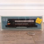 Con-cor Scale Southern Pacific Black Widow Diesel Locomotive !!!. Fixed Price $80.00.