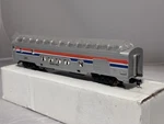 Life-like Ho Amtrak Dome Car Silver Vista (no Box). Fixed Price $10.00.
