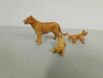 Preiser Scale 1/25 Cat #s 47506-07 Lions Lioness With Cubs For Lgb Lot 3. Fixed Price $24.99.