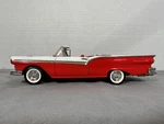 1/24 Scale Franklin Mint Highly Detailed 1957 Ford Fairlane 500 Skyliner Retract. Fixed Price $82.87.