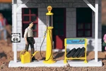Piko 62284 Antique Gas Pump And Accessories (g-scale) Hh. Fixed Price $39.99.