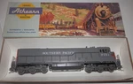 Athearn Ho Scale Powered Southern Pacific 7151 U33-C Diesel Loco. Fixed Price $55.99.