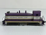 Vtg Revell 3570 Ho Scale SW7 Switcher Diesel Engine Purple Atlantic Coast Line. Fixed Price $66.49.