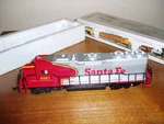 Bachmann Ho Scale Santa Fe 63502 Emd Gp 40 Diesel Locomotive & Box Vintage S/h. Fixed Price $37.95.