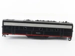 Athearn Ho Southern Pacific Sp 8220 F7B Diesel Locomotive Shell Only. Fixed Price $10.00.