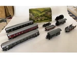 1950S Ho Scale Marklin Steam Engine 89028 W/ Cars & Track - Tested. Fixed Price $110.00.