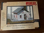 Piko 62037 Scale Esso Tank Depot Office Bldg. Kit Nib. Fixed Price $120.00.
