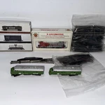 Bachmann 61252 GP50 Santa Fe Atsf 8759 Diesel Loco 8-WHEEL Drive &cars&track. Fixed Price $49.00.